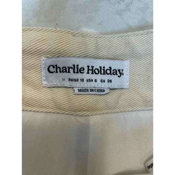 Charlie Holiday high waist belted shorts - Picture 3 of 4